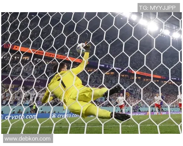 足球明星背影壁纸展现运动魅力与青春激情的完美结合 足球明星背影壁纸展现运动魅力与青春激情的完美结合